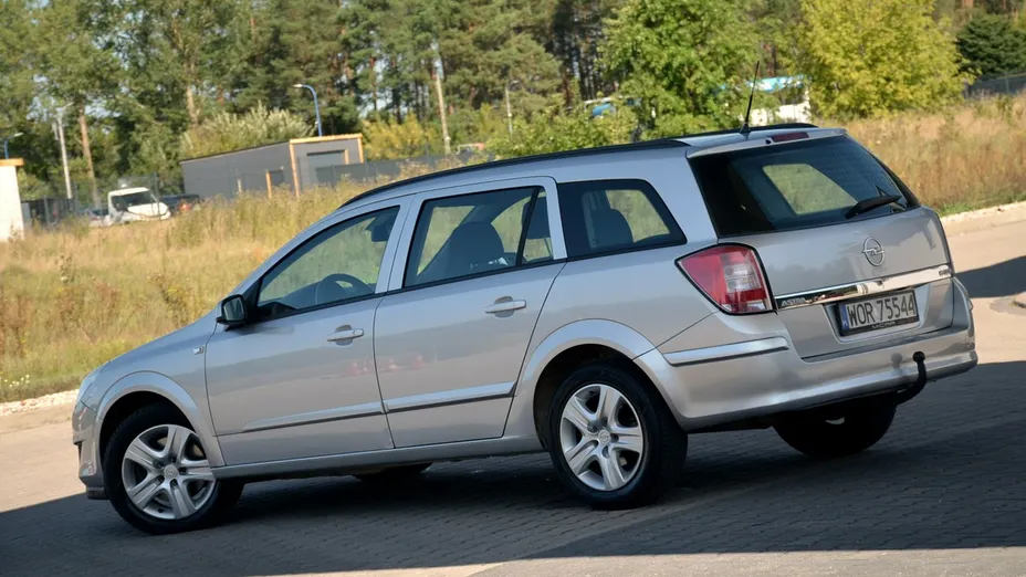 OPEL Astra -