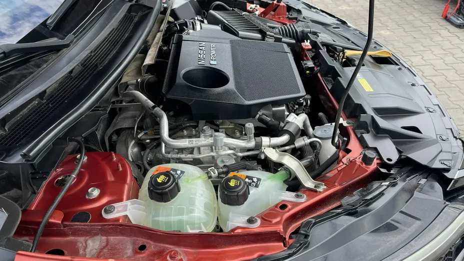 NISSAN Qashqai -