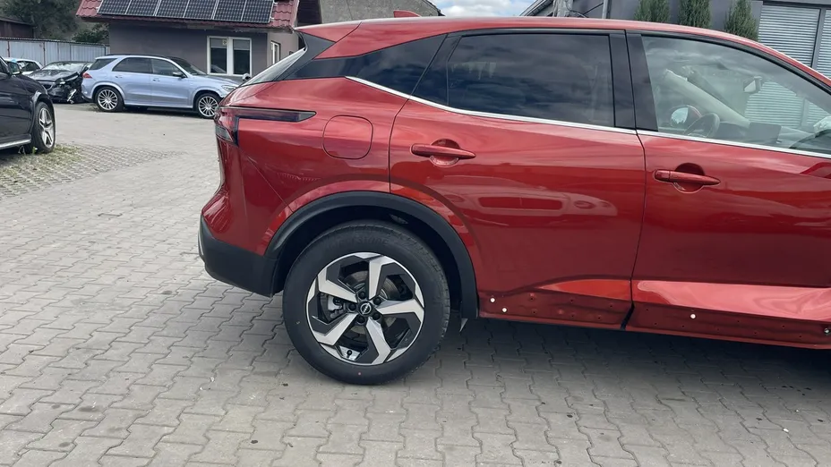 NISSAN Qashqai -