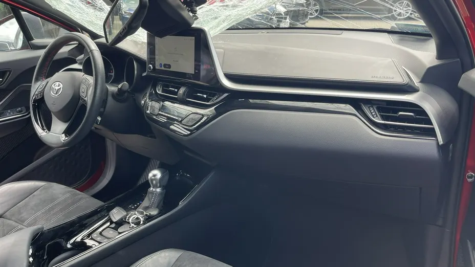 TOYOTA C-HR -