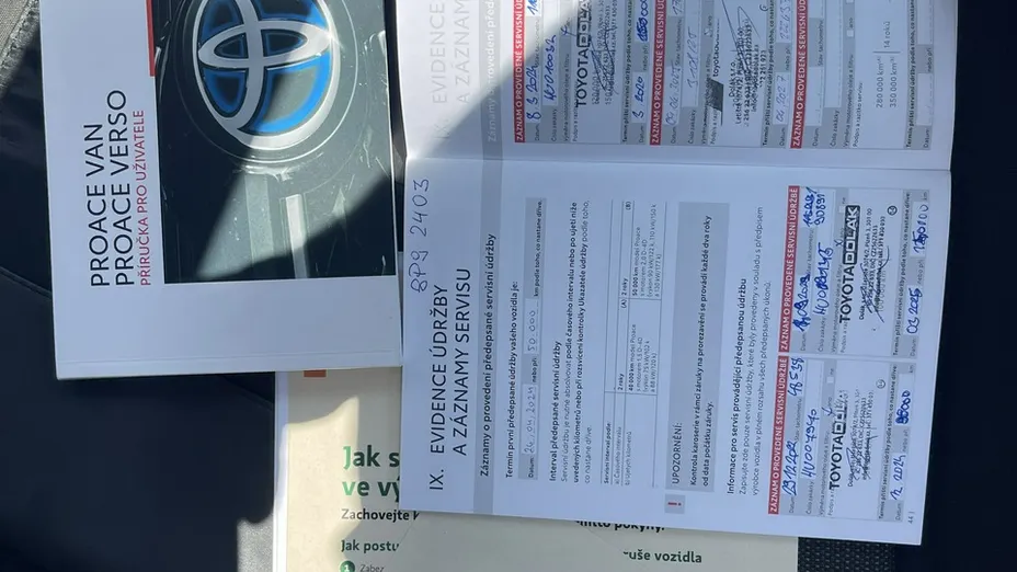 TOYOTA Proace Verso -
