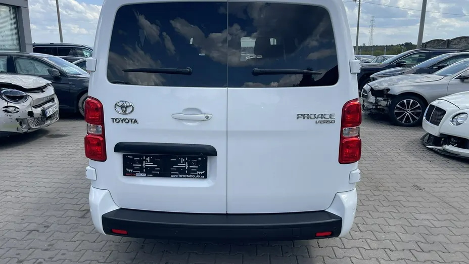 TOYOTA Proace Verso -