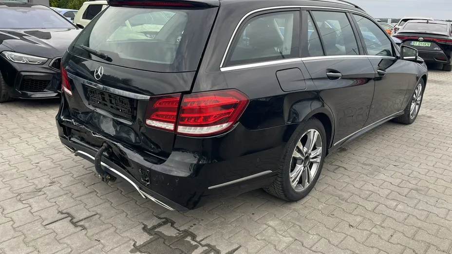 MERCEDES-BENZ E Klasa -