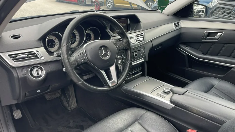 MERCEDES-BENZ E Klasa -
