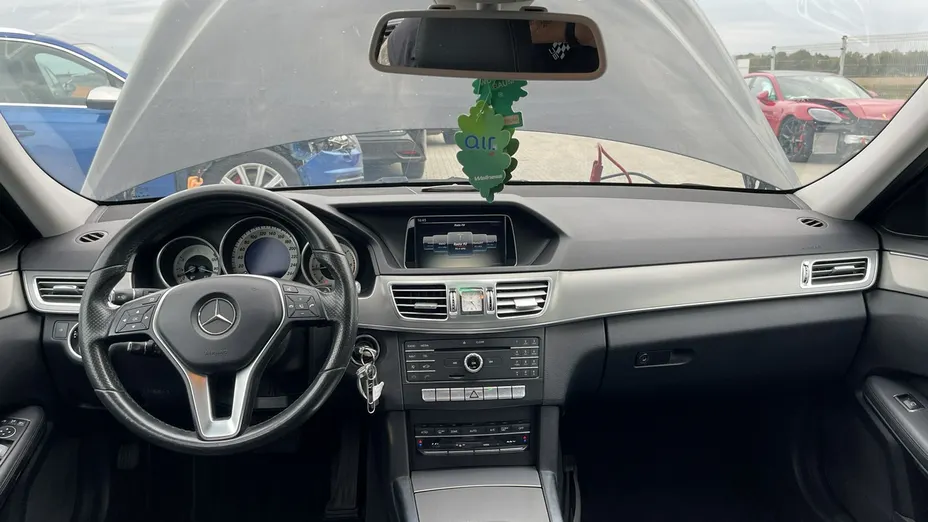 MERCEDES-BENZ E Klasa -
