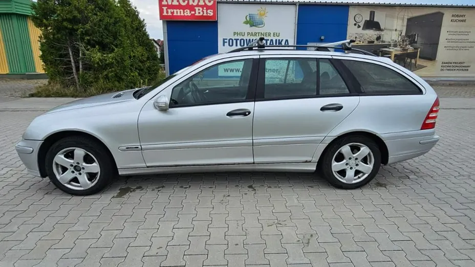 MERCEDES-BENZ C Klasa -