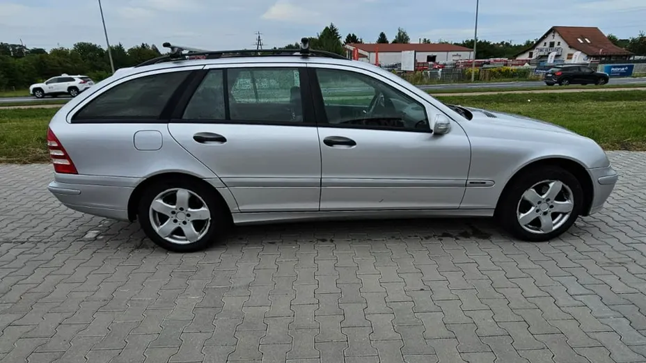 MERCEDES-BENZ C Klasa -