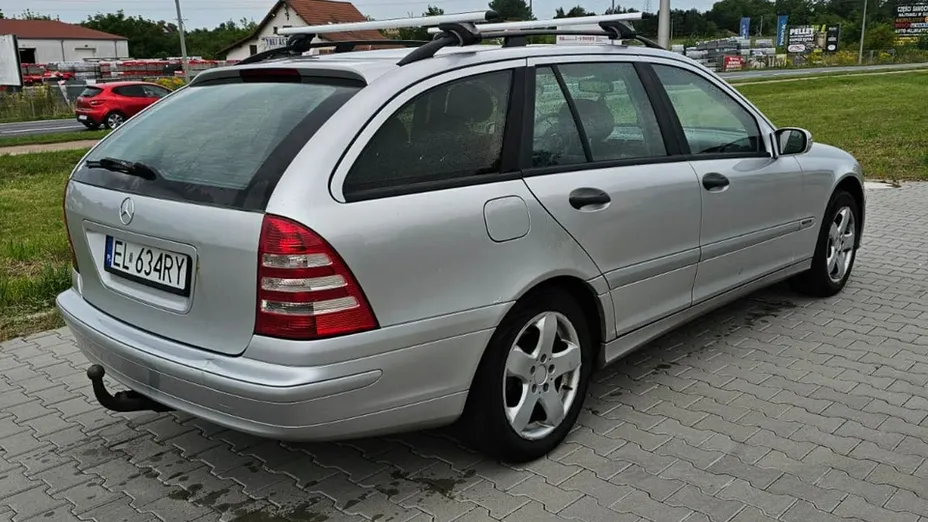 MERCEDES-BENZ C Klasa -