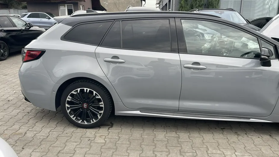 TOYOTA Corolla -