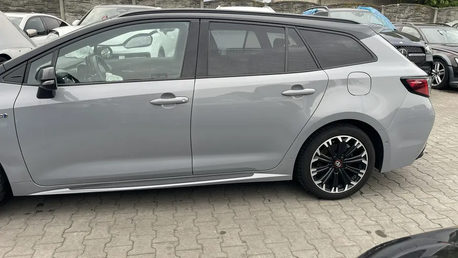 TOYOTA Corolla -