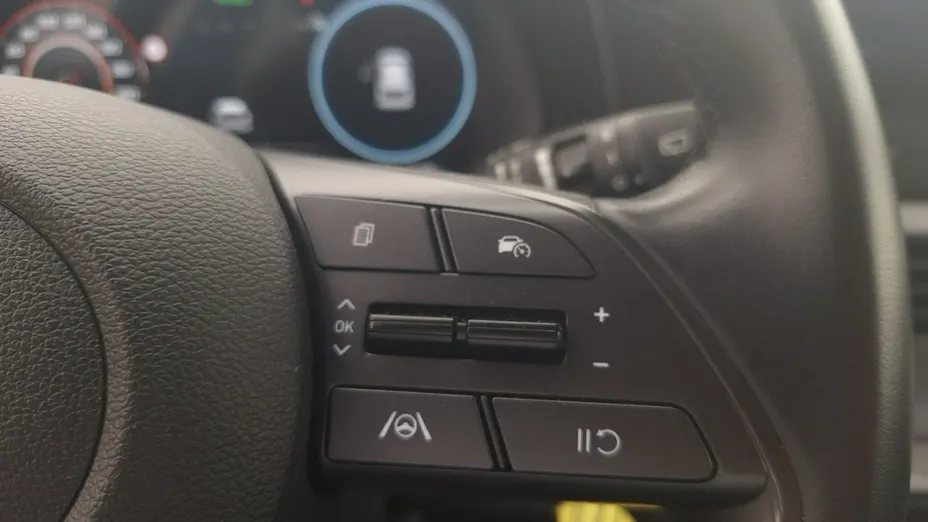 HYUNDAI i20 -