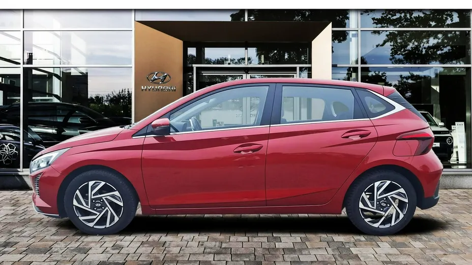 HYUNDAI i20 -