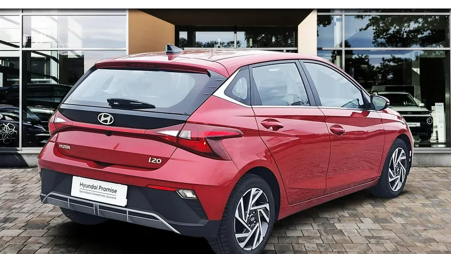 HYUNDAI i20 -