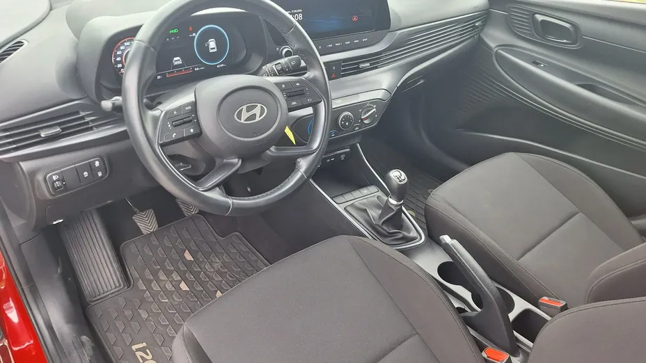 HYUNDAI i20 -