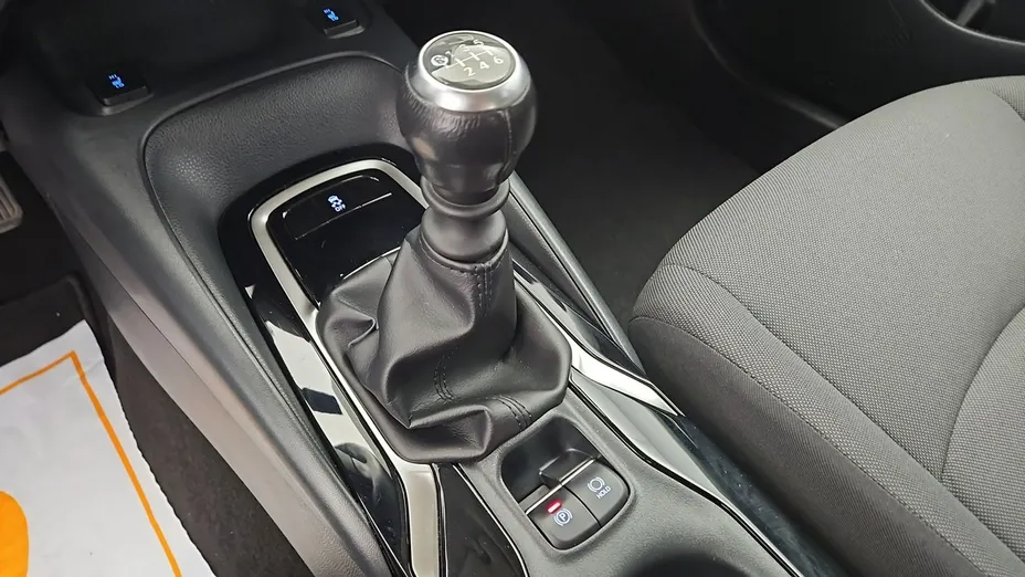 TOYOTA Corolla -