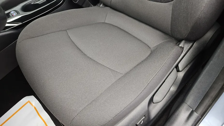 TOYOTA Corolla -