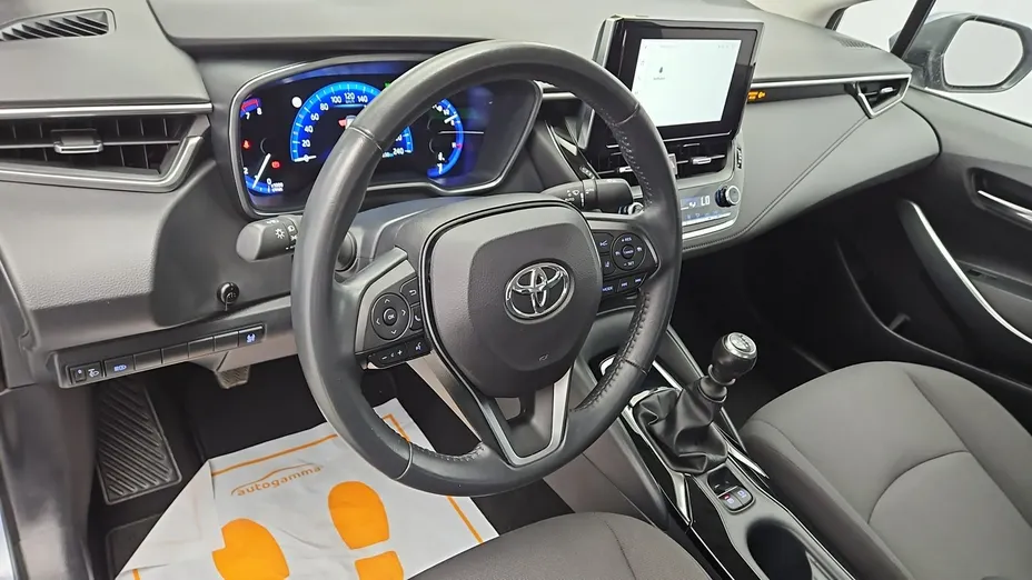 TOYOTA Corolla -