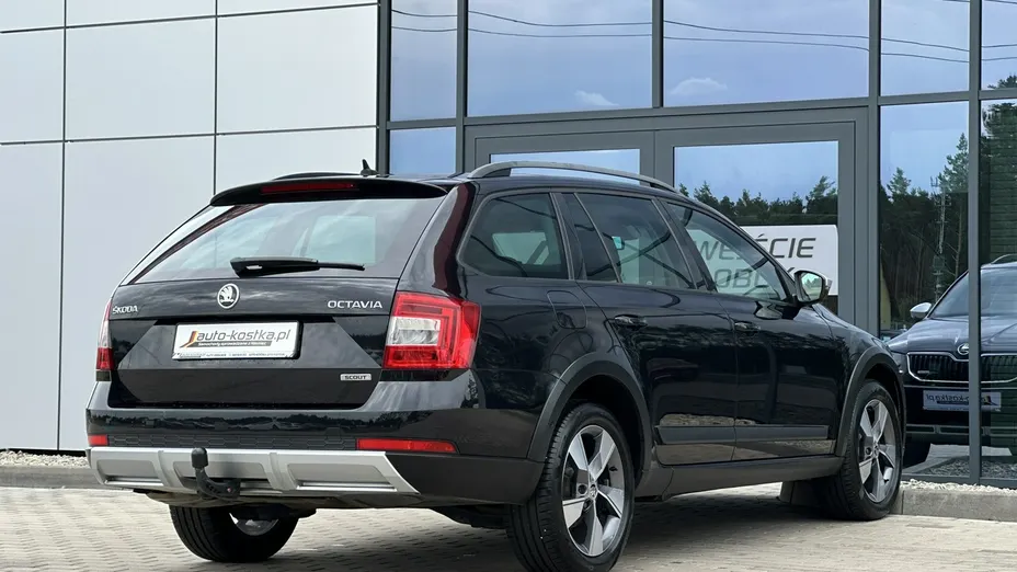 SKODA Octavia -