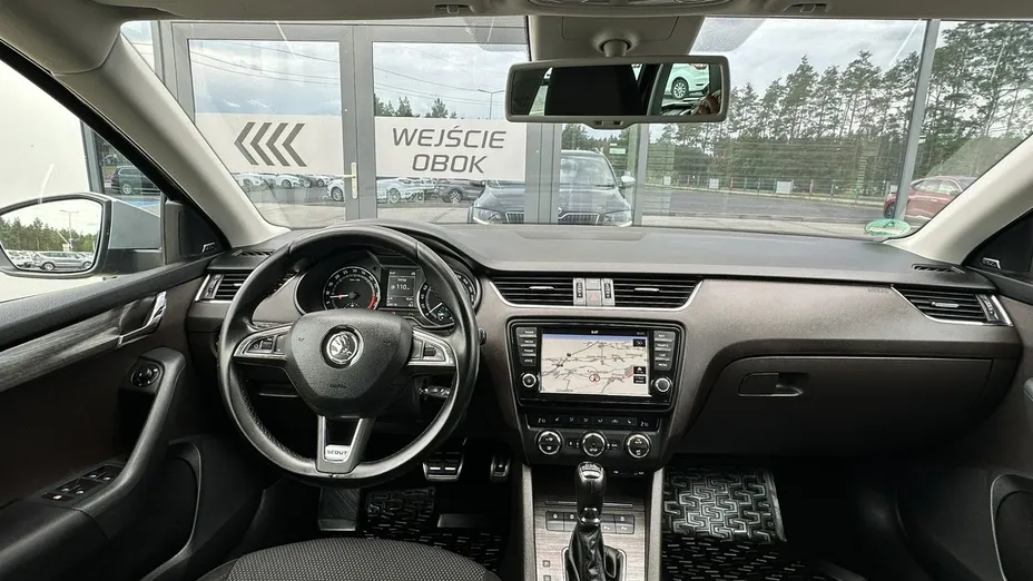 SKODA Octavia -
