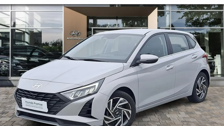 HYUNDAI i20 -