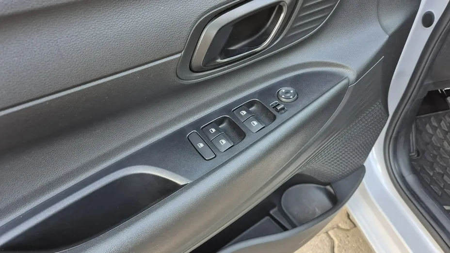 HYUNDAI i20 -