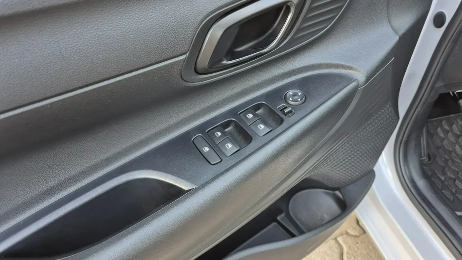 HYUNDAI i20 -