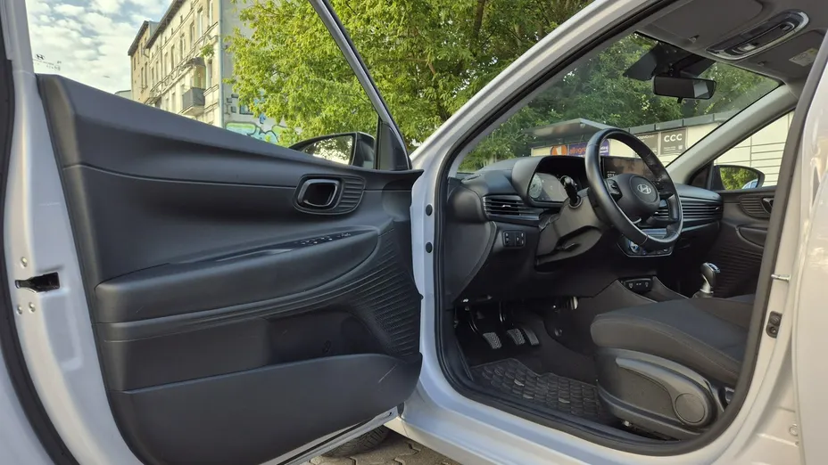 HYUNDAI i20 -