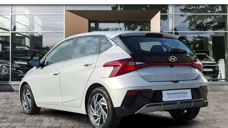 HYUNDAI i20 -