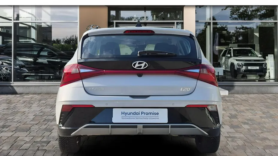 HYUNDAI i20 -