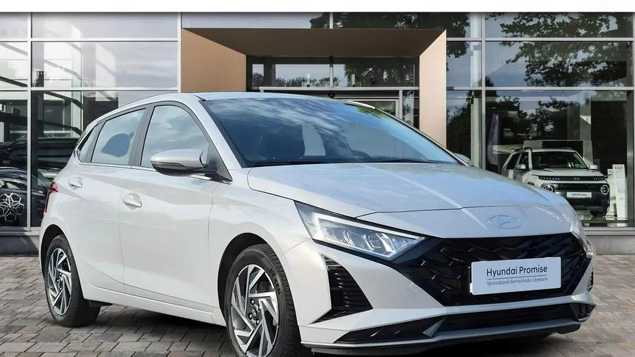 HYUNDAI i20 -