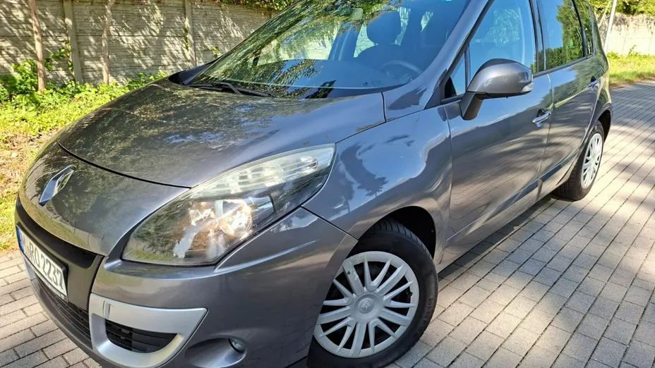 RENAULT Megane -