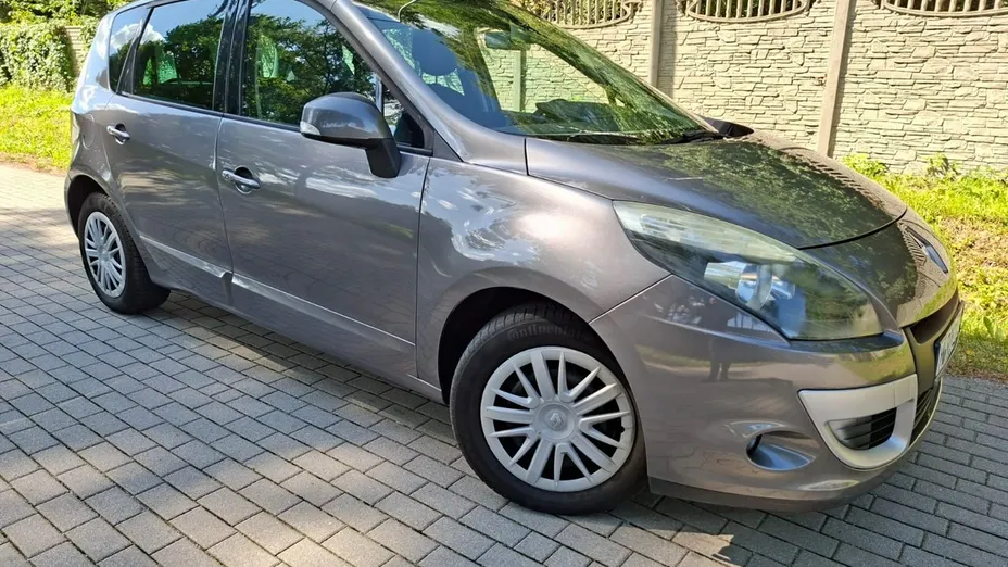 RENAULT Megane -