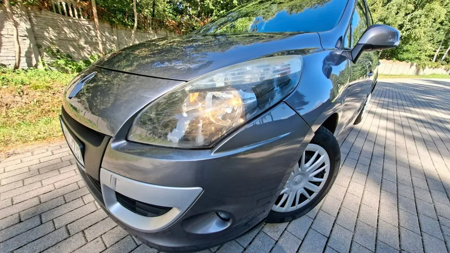 RENAULT Megane -
