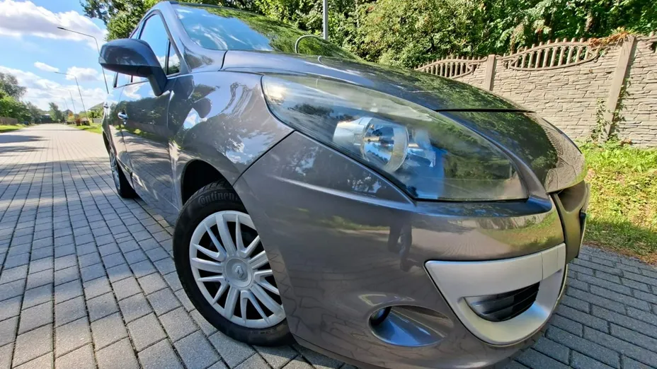 RENAULT Megane -