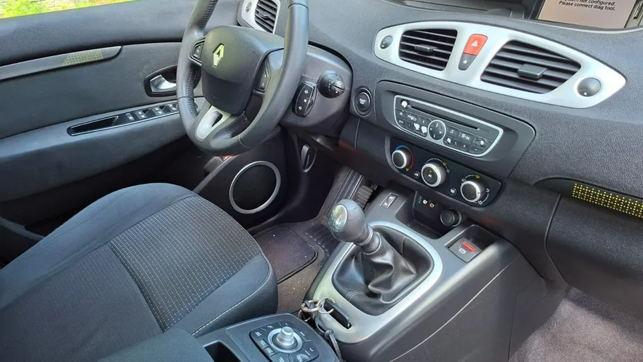 RENAULT Megane -