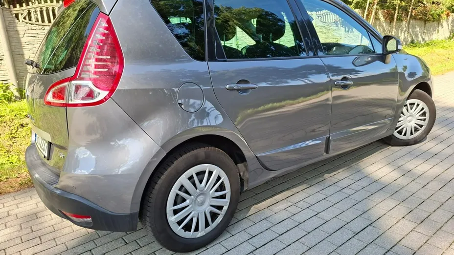 RENAULT Megane -