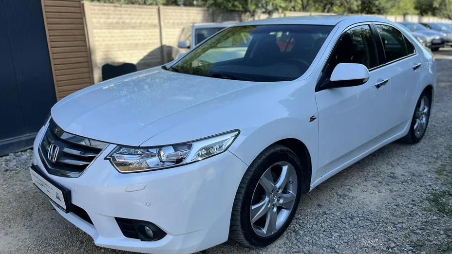 HONDA Accord -