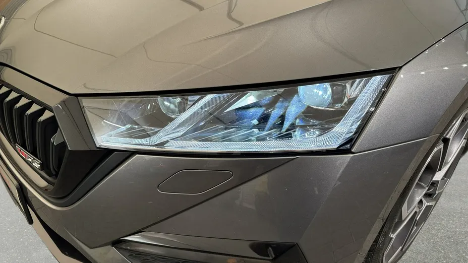 SKODA Octavia -