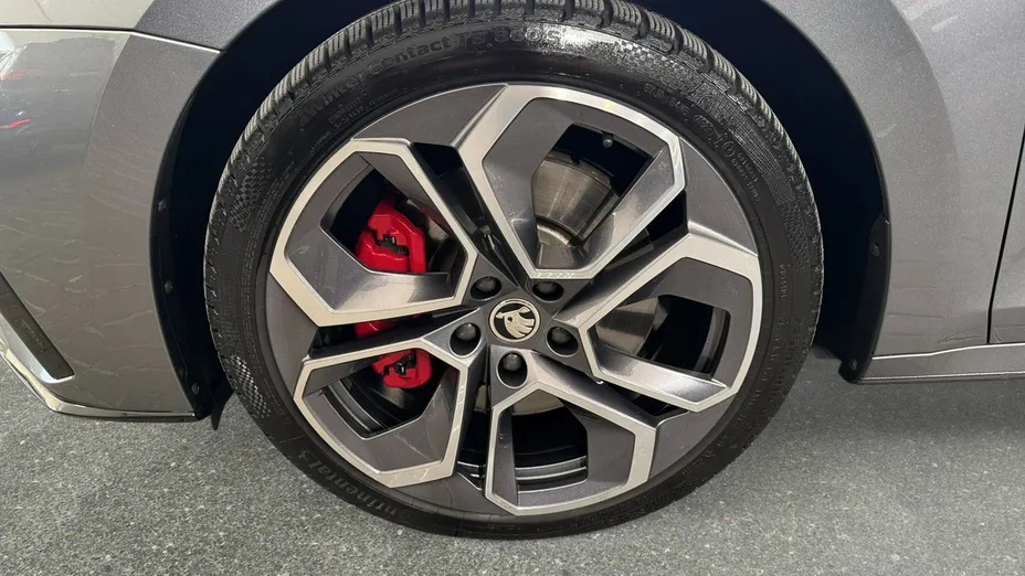 SKODA Octavia -