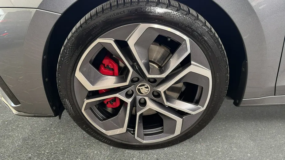SKODA Octavia -