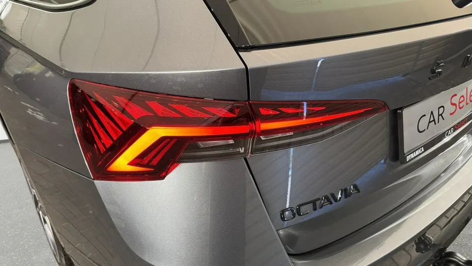 SKODA Octavia -