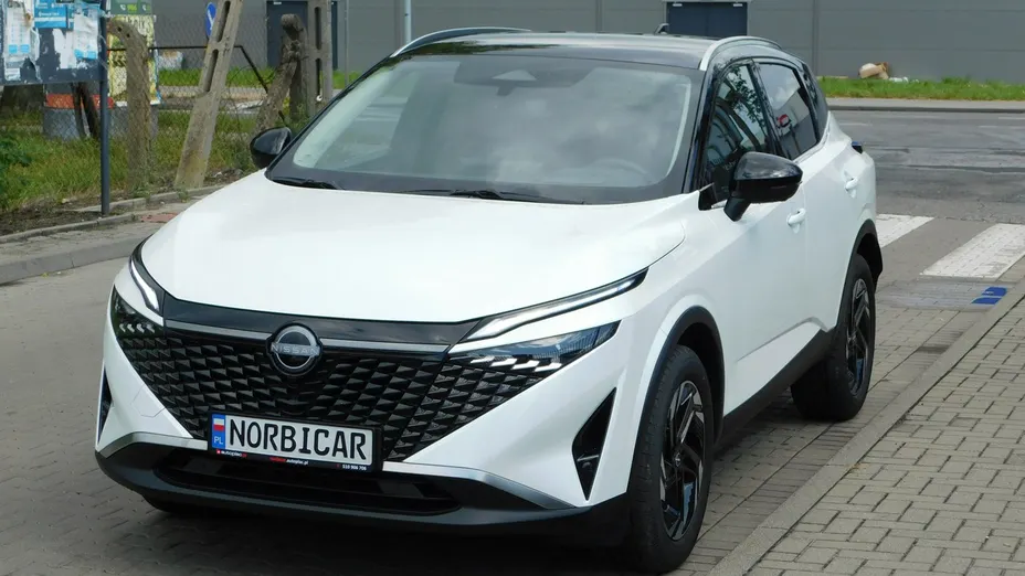 NISSAN Qashqai -
