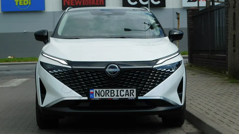 NISSAN Qashqai -