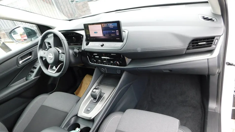 NISSAN Qashqai -