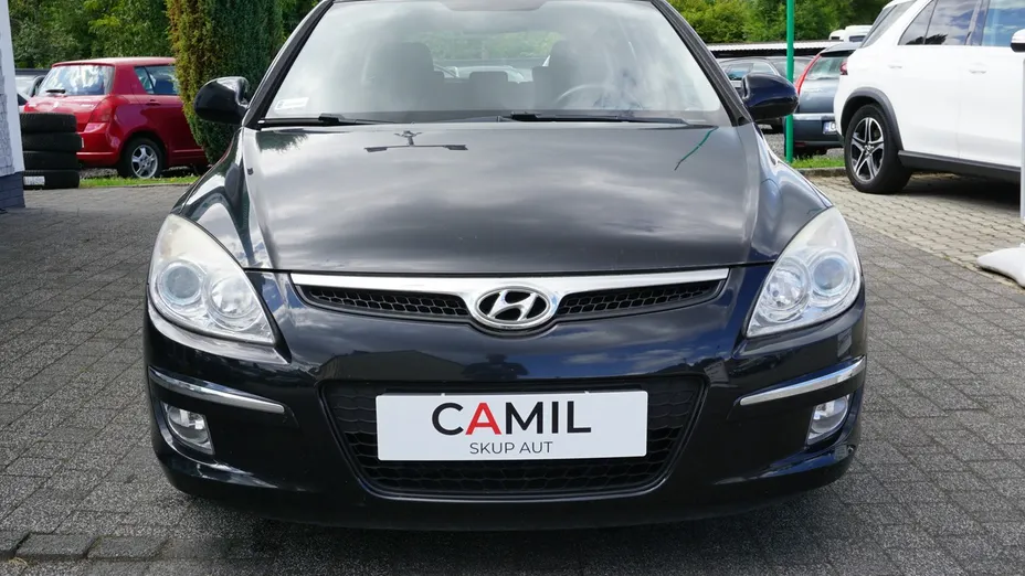 HYUNDAI i30 -