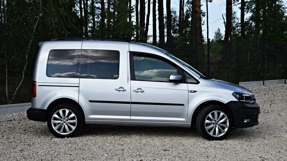 VOLKSWAGEN Caddy -