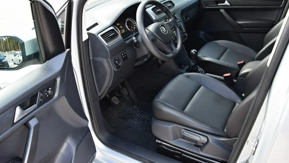 VOLKSWAGEN Caddy -