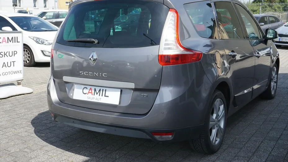 RENAULT Scenic -