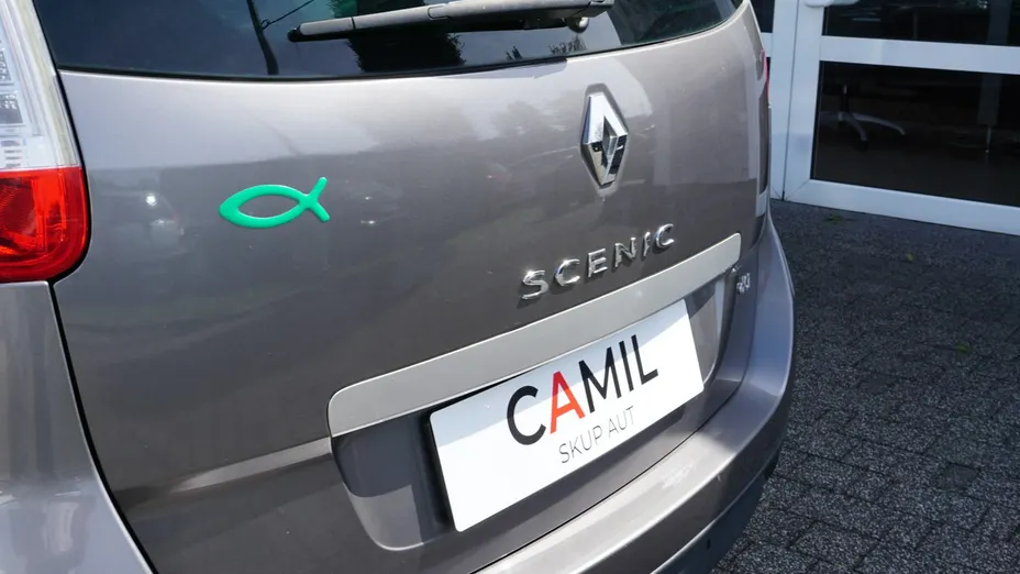 RENAULT Scenic -