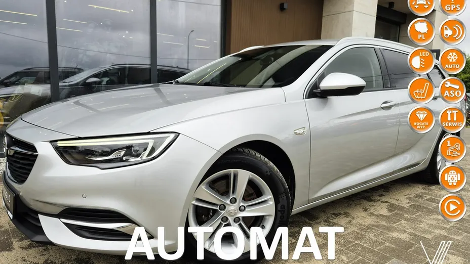 OPEL Insignia -